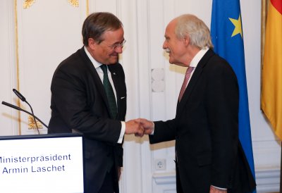 Ministerpräsident Laschet zeichnet Dr. Jürgen Linden und Carl Meulenbergh mit dem Landesverdienstorden aus