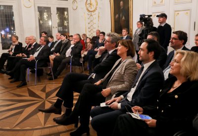 Ministerpräsident Laschet zeichnet Dr. Jürgen Linden und Carl Meulenbergh mit dem Landesverdienstorden aus
