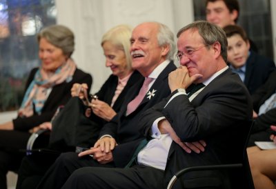 Ministerpräsident Laschet zeichnet Dr. Jürgen Linden und Carl Meulenbergh mit dem Landesverdienstorden aus