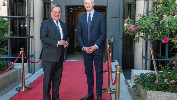 Armin Laschet reist zu Beginn der deutschen EU-Ratspräsidentschaft nach Paris