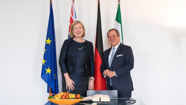 Antrittsbesuch der Botschafterin von Australien, Lynette Wood, in der Staatskanzlei