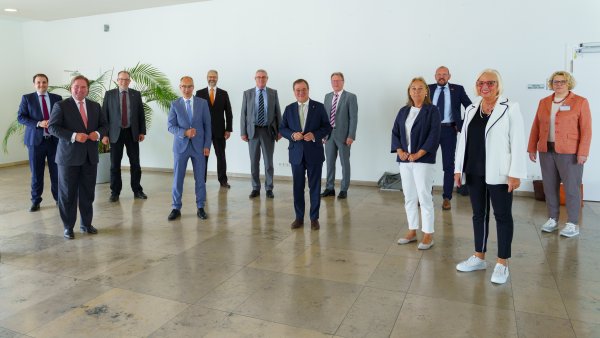 Landesregierung startet Gespräche mit Gewerkschaften zu Attraktivitätsoffensive für den öffentlichen Dienst