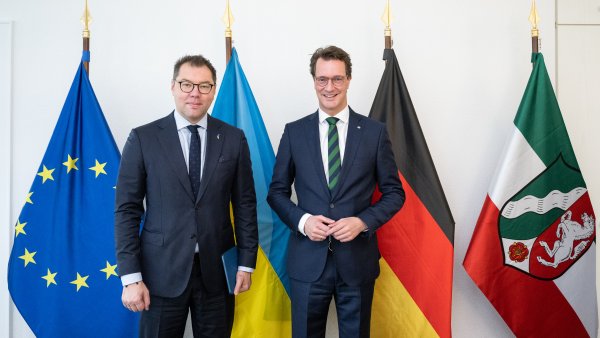 Ministerpräsident Hendrik Wüst empfängt den Botschafter der Ukraine Oleksii Makeiev