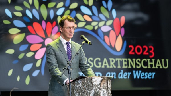 Ministerpräsident Hendrik Wüst eröffnet die Landesgartenschau 2023 in Höxter