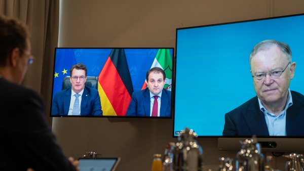 Austausch der Regierungschefinnen und Regierungschefs der Länder mit den Bundesspitzen der Kommunalen Spitzenverbände