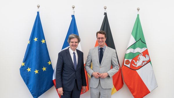 Ministerpräsident Hendrik Wüst empfängt den Botschafter der Französischen Republik