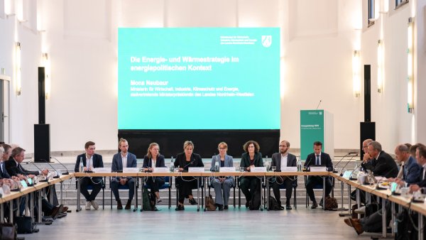 Energiedialog NRW: Expertinnen und Experten diskutieren Umsetzung der Energie- und Wärmestrategie Nordrhein-Westfalen