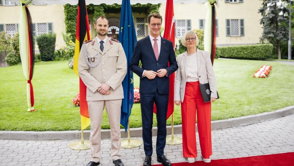 Empfang zum Tag der Deutschen  Einheit in der Deutschen Botschaft in Ankara
