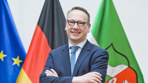 Dr. Benjamin Limbach