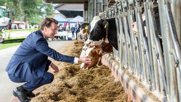 Ministerpräsident Wüst und Ministerin Gorißen würdigen die wichtige Arbeit der Landwirtinnen und Landwirte