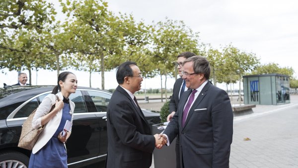 Ministerpräsident Laschet empfängt Gouverneur der chinesischen Partnerprovinz 