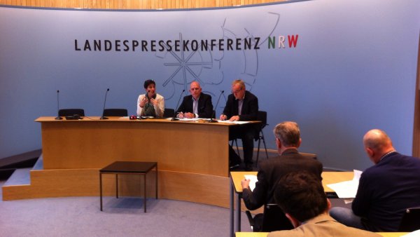 Pressekonferenz von Gesundheitsministerin Barbara Steffens mit dem Patientenbeauftragten Dirk Meyer zum Thema: „Mehr Wertschätzung und mehr Rechte für Patientinnen und Patienten"