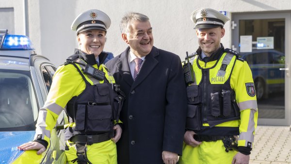 PM Autobahnpolizei, neue Uniform