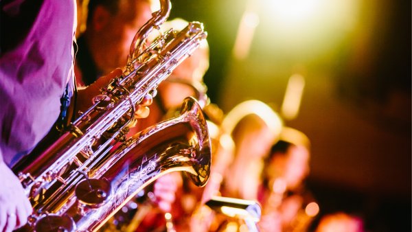 phb Band Saxophon bunt