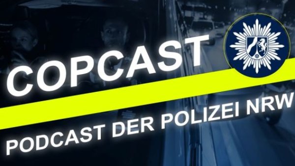 Grafik zum „COPCAST – Podcast der Polizei NRW“ mit dem Polizeistern-Logo und einer nächtlichen Polizeiszene im Hintergrund