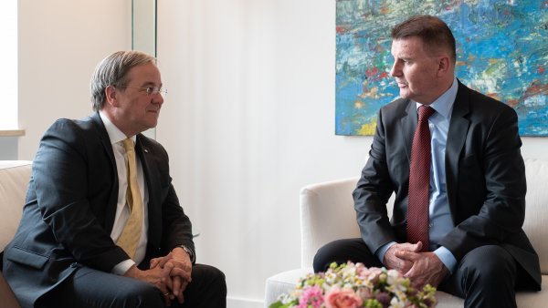 Ministerpräsident Armin Laschet empfängt slowenischen Botschafter Franc But