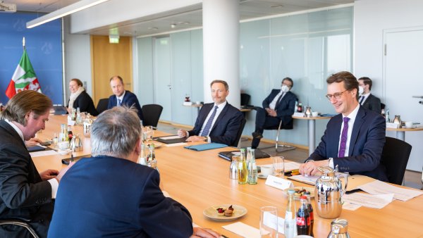 Landeskabinett und Bundesminister der Finanzen Christian Lindner stärken Zusammenarbeit von Bund und Nordrhein-Westfalen