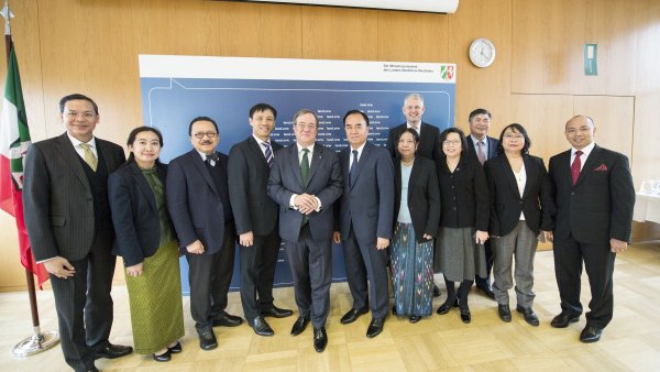 Ministerpräsident Laschet empfängt Botschafter der ASEAN-Staaten