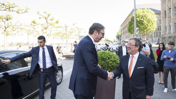 Ministerpräsident Laschet empfängt den Staatspräsidenten der Republik Serbien