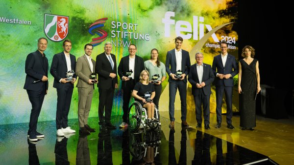 Gruppenfoto auf der Bühne