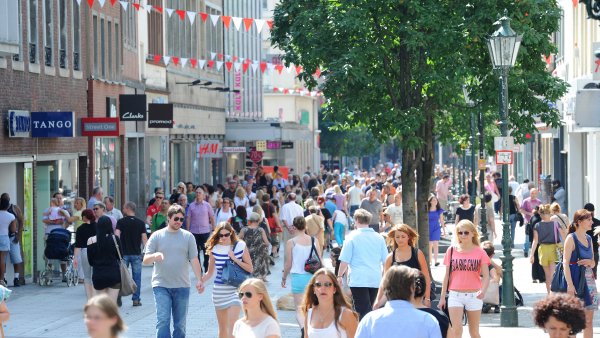 phb Einzelhandel, Fußgänger, Stadt, Düsseldorf Altstadt Flinger Str.