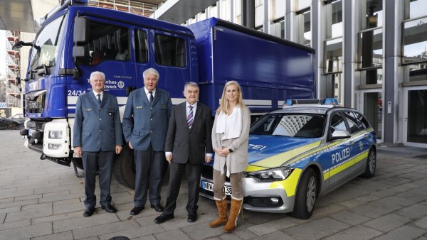 2018-12-20 Polizei und THW