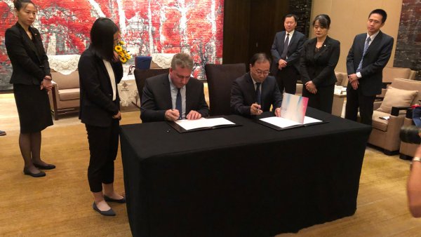Justizstaatssekretär Dirk Wedel zu Besuch beim Obersten Volksgericht der Volksrepublik China