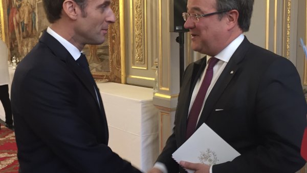 Ministerpräsident Armin Laschet trifft Emmanuel Macron zu einem Arbeitsessen