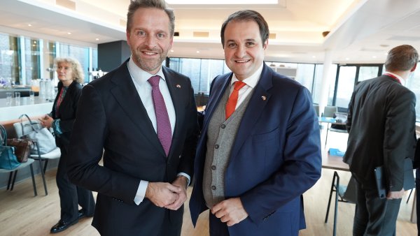 Fünfte Grenzlandkonferenz verabschiedet neue Grenzlandagenda, Nathanael Liminski und Hugo de Jonge