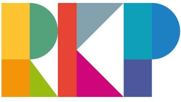 Die Buchstaben R, K und P sind aus bunten Farbblöcken gebildet