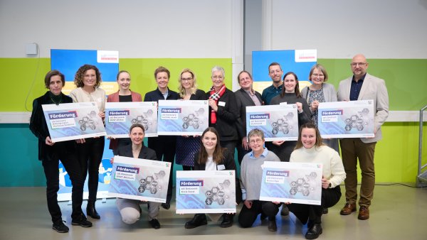 Wissenschaftsministerin Ina Brandes überbringt den ausgewählten zdi-Netzwerken im Regierungsbezirk Arnsberg die Förderzusage