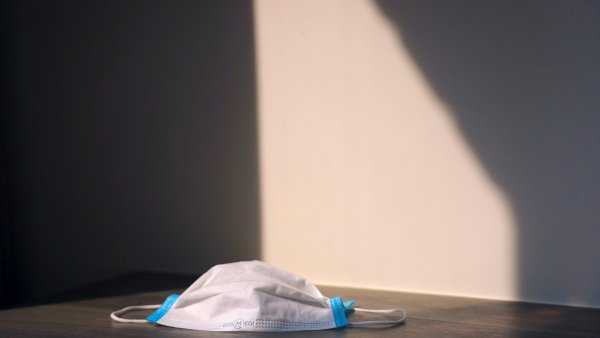 phb Mundschutz, liegend auf Boden