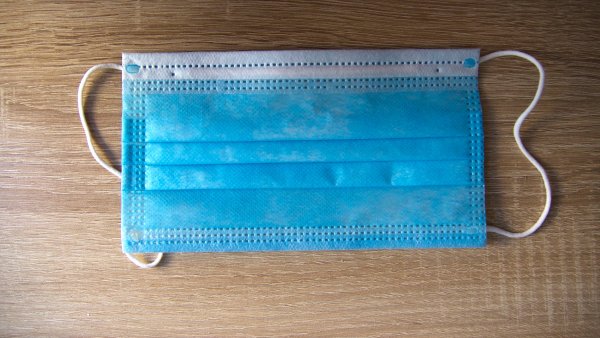 phb Mundschutz, liegend, von oben sehend