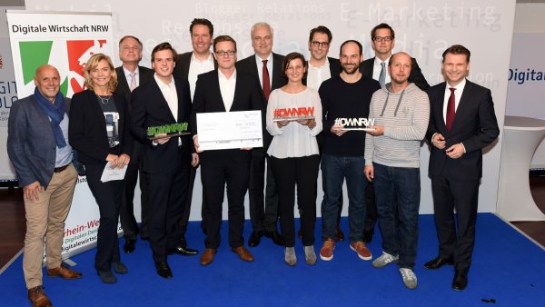 Gruppenbild der Gewinner des DWNRW Award 2015