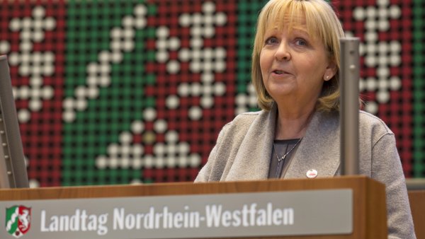 Gemeinsame Veranstaltung von Ministerpräsidentin Hannelore Kraft und Landtagspräsidentin Carina Gödecke zum Abschluss der Woche des Respekts