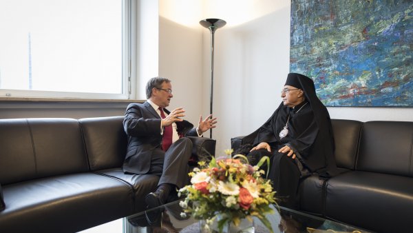 Ministerpräsident Laschet empfängt den  Patriarchen der Melkitischen Griechisch-Katholischen Kirche aus Damaskus