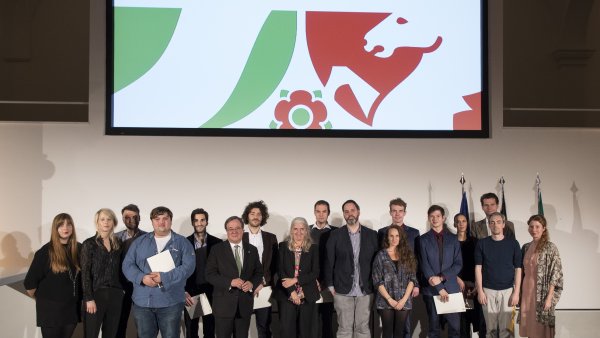 Ministerpräsident Armin Laschet hat den Kulturförderpreis des Landes vergeben