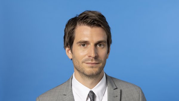 PHB Höller, Paul - neutral, blauer Hintergrund (2022)