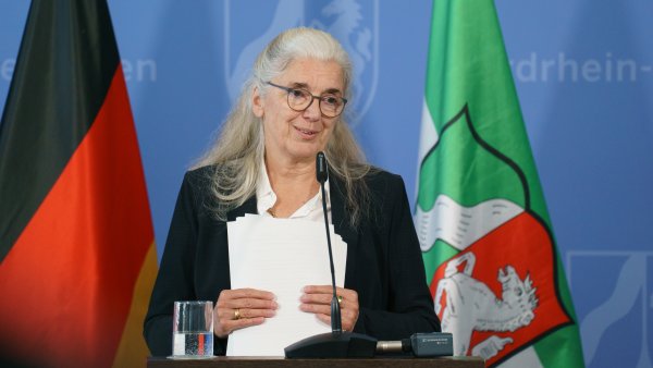 Hochschulen in Nordrhein-Westfalen halten am digitalen Sommersemester fest