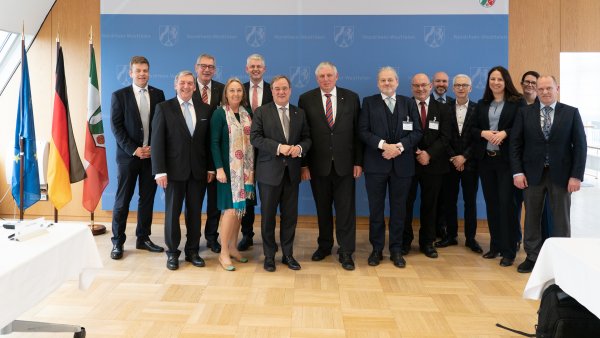 Drittes Spitzengespräch zur Zukunft der beruflichen Ausbildung in der Staatskanzlei