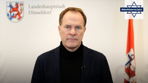 Oberbürgermeister Stephan Keller unterstützt #NieWiederIstJetzt