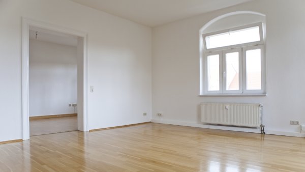phb Wohnung Heizung Raum Zimmer leer Umzug Altbau