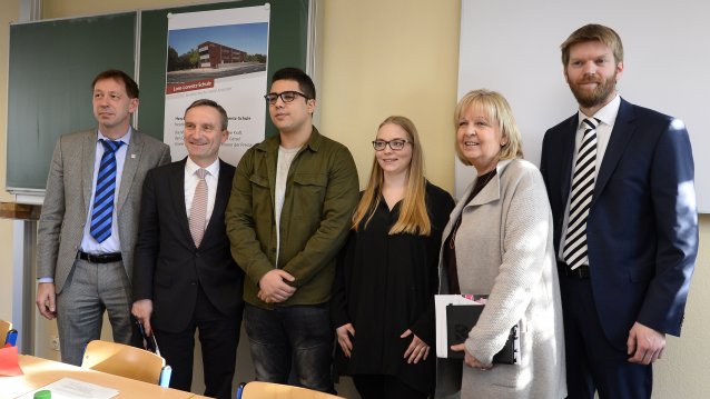 Gute Schule 2020: Ministerpräsidentin Hannelore Kraft besucht Lore-Lorentz-Berufskolleg