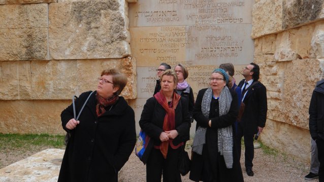 Schulministerin Sylvia Löhrmann reist nach Israel: Gedenken der Opfer des Holocaust 