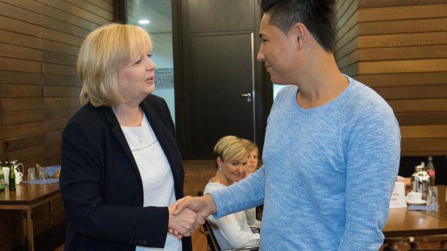 Ministerpräsidentin Hannelore Kraft informiert sich in Euskirchen über das Thema "unbegleitete minderjährige Flüchtlinge"