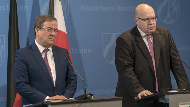 Ministerpräsident Armin Laschet empfängt den Bundesminister für Wirtschaft und Energie, Peter Altmaier, in der Staatskanzlei