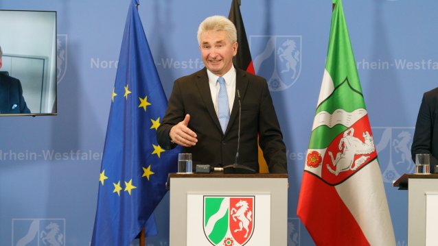 Konjunkturbericht des RWI – Leibniz-Instituts: Wirtschaft in Nordrhein-Westfalen sieht Silberstreifen am Horizont