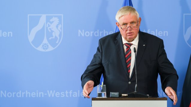 Nordrhein-Westfalen verlängert Coronaschutzverordnung: Einführung einer lokalen Corona-Bremse und klare Regeln für Schulen und Veranstaltungen