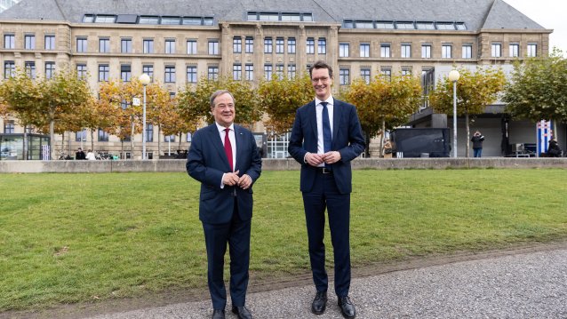 Ministerpräsident Hendrik Wüst übernimmt die Amtsgeschäfte in der Staatskanzlei