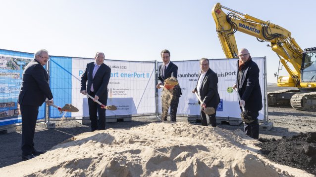 Ministerpräsident Hendrik Wüst besucht das Duisburg Gateway Terminal 